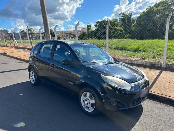 FORD FIESTA 1.6 MPI HATCH 8V FLEX 4P MANUAL FORD FIESTA 1.6 MPI HATCH 8V FLEX 4P MANUAL